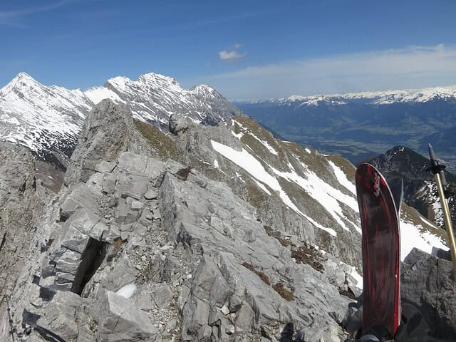 Blick von der Pfeiserspitze zur Lattenspitze