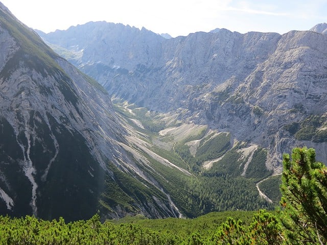 das Rossloch aus ca. 1.800m Höhe