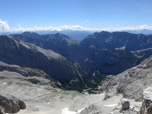 Blick auf Rossloch Repskamm und die Gipfel des östlichen Teiles der Gleirsch-Halltal-Kette