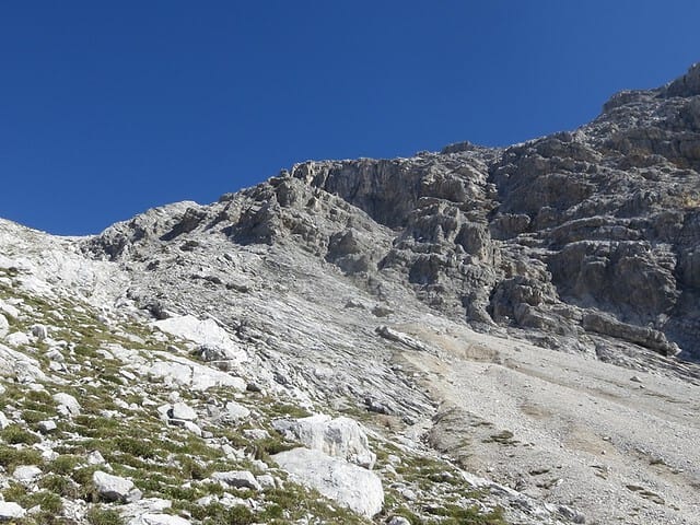 Aufstiegsgelände zur Südwestflanke ca. 100Hm oberhalb der zweiten Rinne