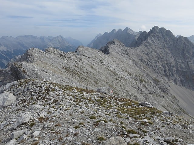 Gratverlauf Östliche Praxmarerkarspitze zur Kaskarspitze an der Abzweigung vom Normalweg