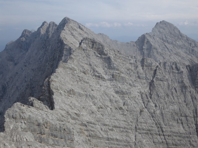 Sonntagskar- u. Bachofenspitze, dahinter Großer u. Kleiner Lafatscher, rechts Roßkopf von der Kaskarspitze aus gesehen