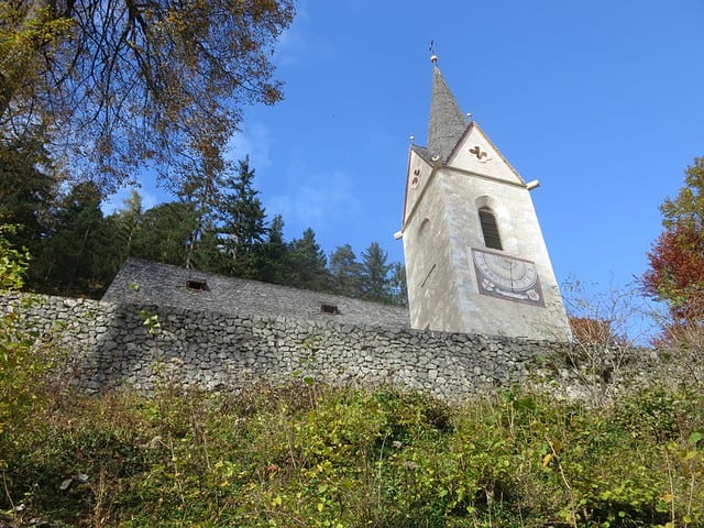 Lindenkirche oberhalb des Klosters