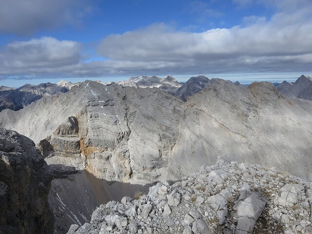 Die höchsten Gipfel des Karwendels nicht mehr schneefrei