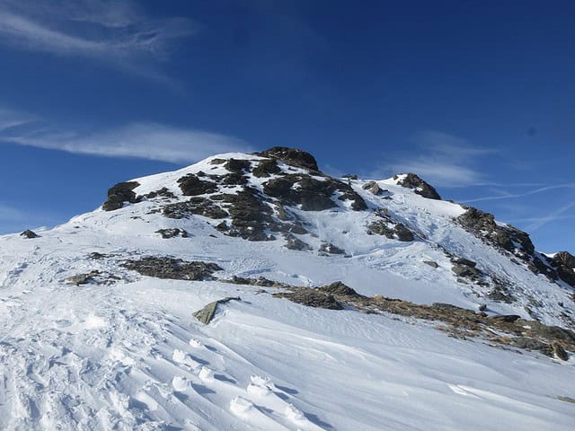 Gipfel der Grünbergspitze von der Scharte aus gesehen