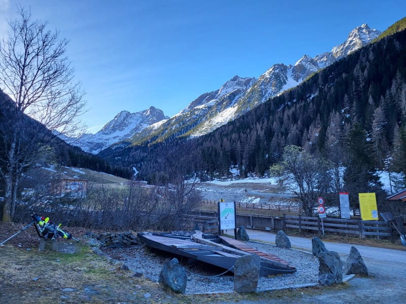 Blick ins Sulztal; vor den mächtigen Sulzkogeln führt die Tour auf den Tonigenkogel rechts in das Hochtal
