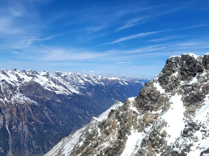 Ende erstes Bilddrittel der Fundusfeiler, dann gleich der Wildgrat und der Brechkogel, in der Ferne der Imster Muttekopf und die Hintere Platteinspitze