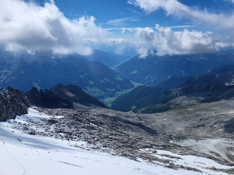 wunderbarer Blick vom Jöchl ins Ahrental