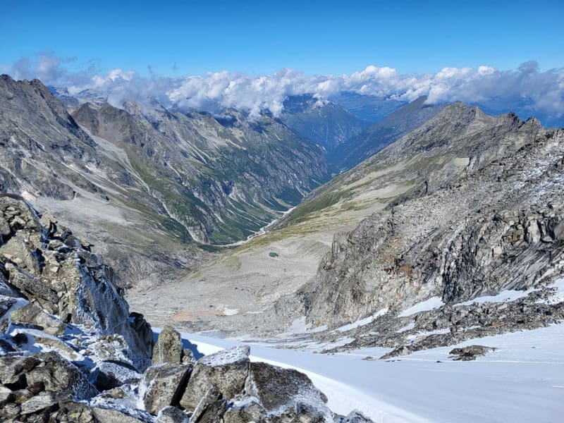 Tiefblick vom Jöchl über den Aufstieg am Floitenkees