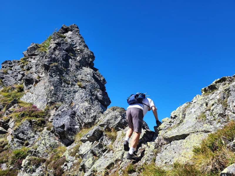 eine letzte Scharte vor dem letzten Gratkopf