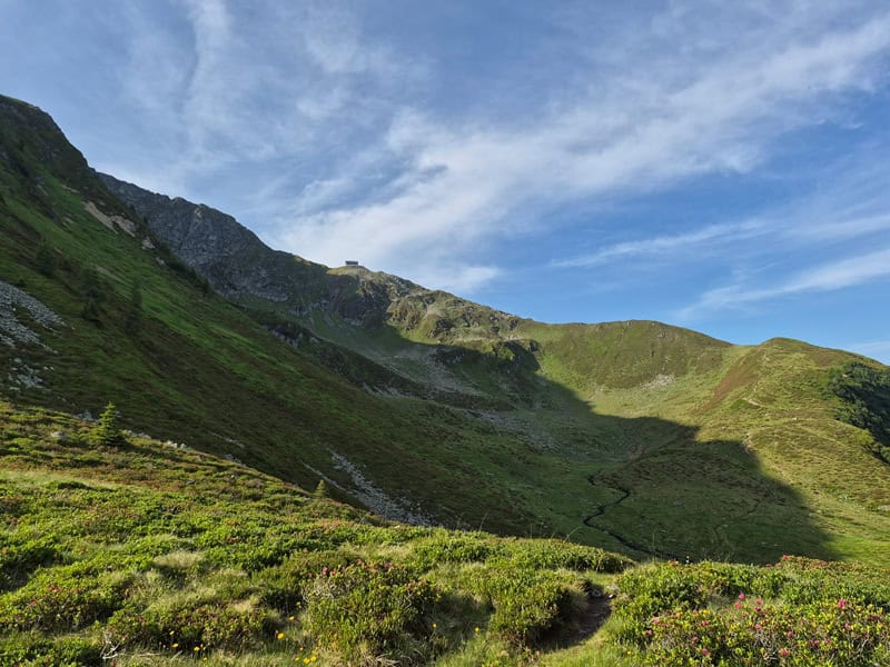 Blick zur Kellerjochhütte