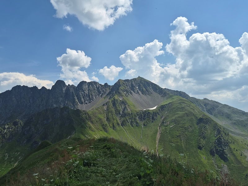 episches Bild auf das Kellerjochmassiv vom Gratzenkopf