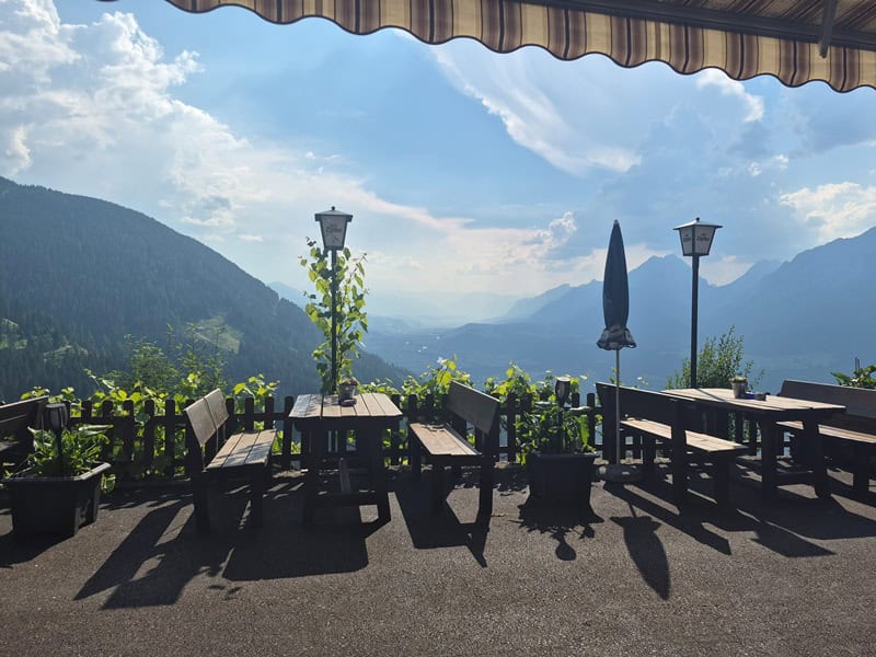 die bärige Rundtour wird mit herrlicher Aussicht auf der Pirchnerast beendet.