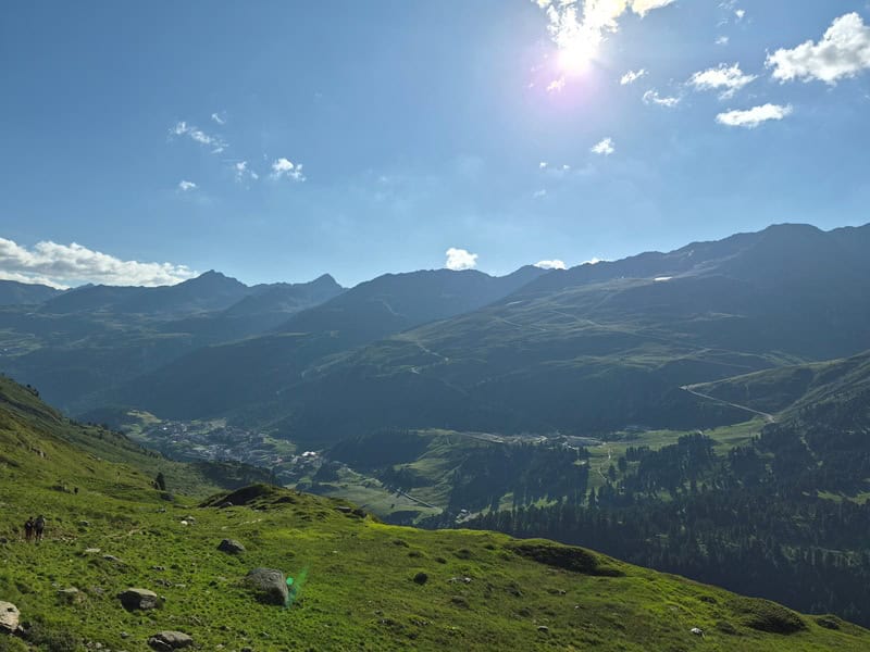 Rückblick auf Obergurgl und die Ausläufer des Gurgler Kamms