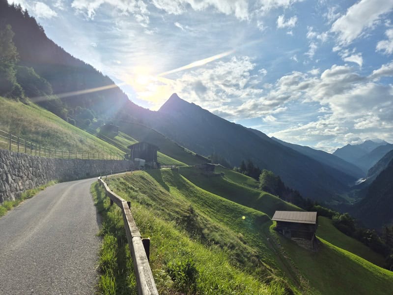 kurzer Abschnitt auf der Straße nach Frodls
