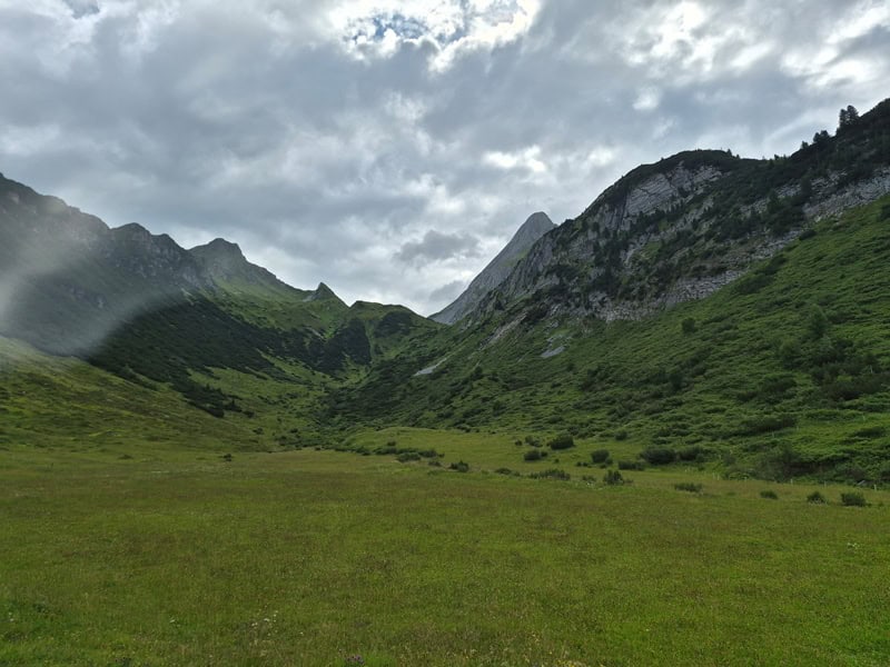 das Brandberger Kar, beeindruckendes ehemaliges Gletschertal zum Brandbergjoch mit Brandberger Kolm rechts aufragend