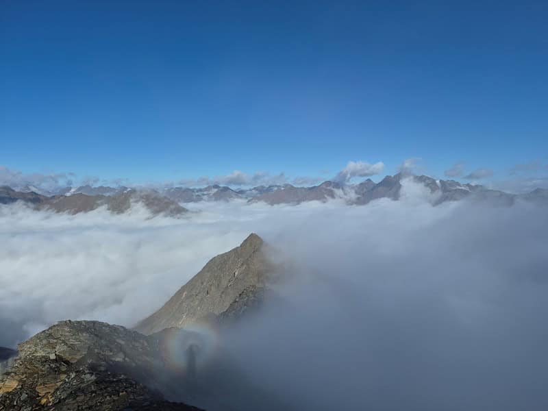 Blick zum Mittleren Spiegelkogel und weiter zur Wildspitze