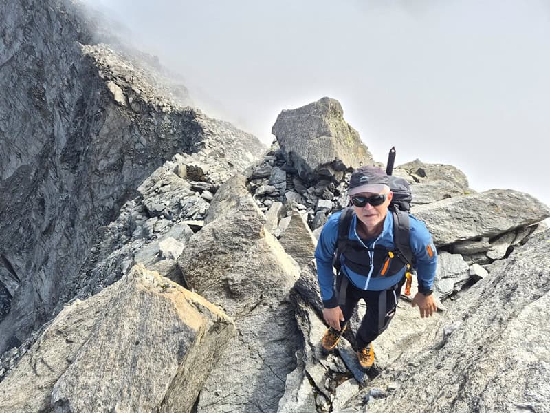 klettertechnisch leichter Aufstieg zur Firmisanschneide mit wenig mäßig schwierigen Stellen