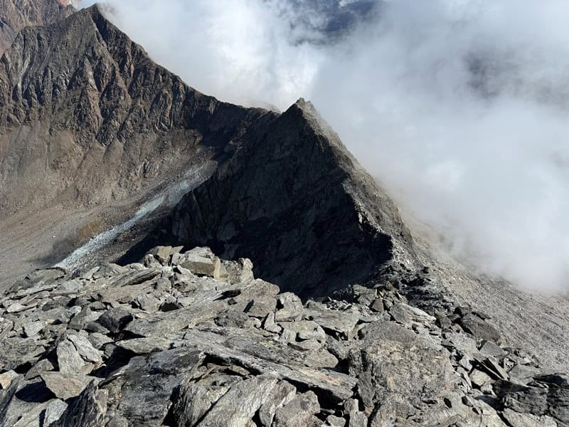 Rückblick auf den Übergang vom Hinteren Spiegelkogel auf die Firmisanschneide
