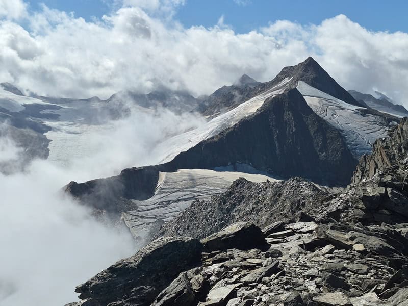 Schalfkogel von der Firmisanschneide aus gesehen, mit Gratübergang vom Firmisanjoch