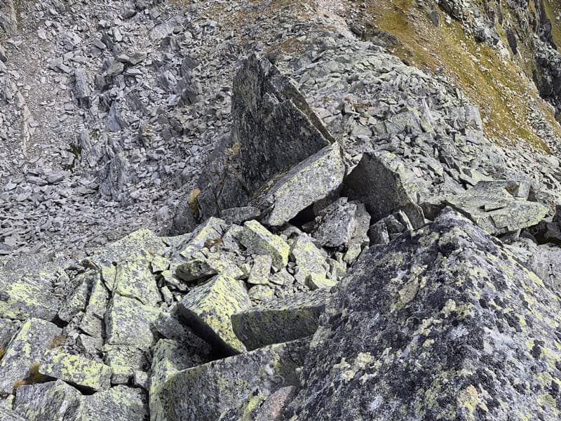 leichte Blockkletterei hinab ins Schafkar