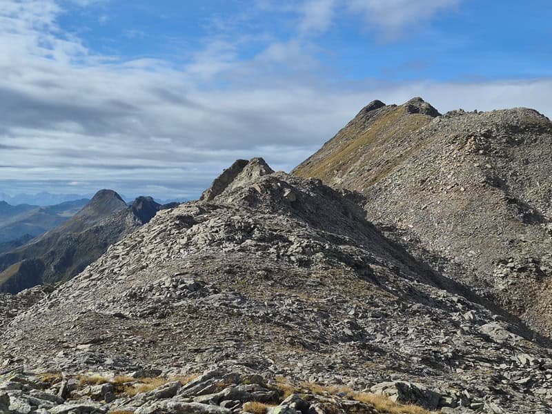 Blick zurück zum Brandberger Kolm, der letztmögliche Blick vor dem Abstieg